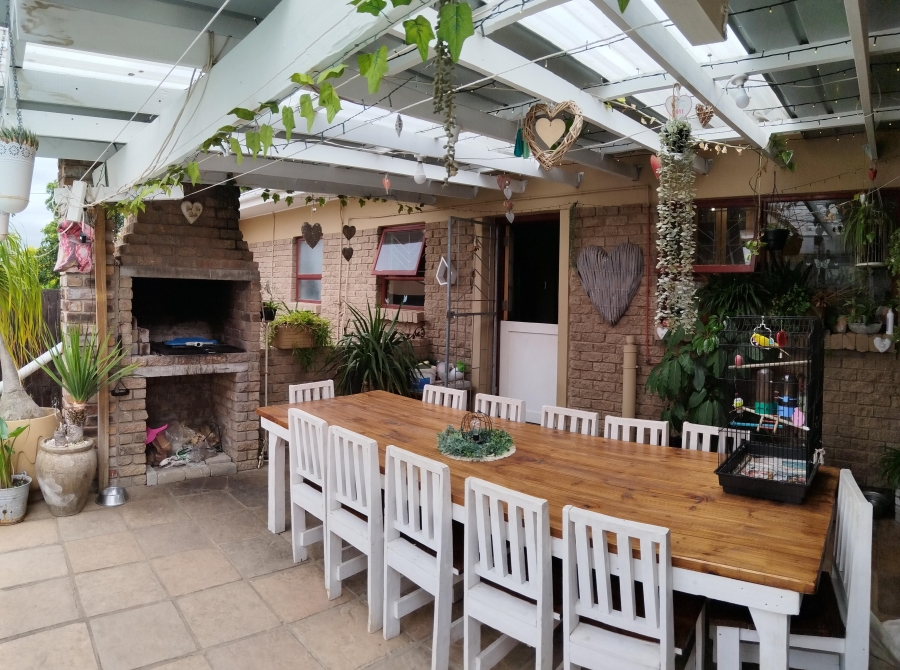 3 Bedroom Property for Sale in Strelitzia Park Eastern Cape